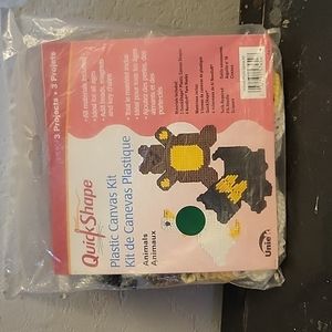 Vintage Quick Shape Plastic Canvas Kit - Multicolor